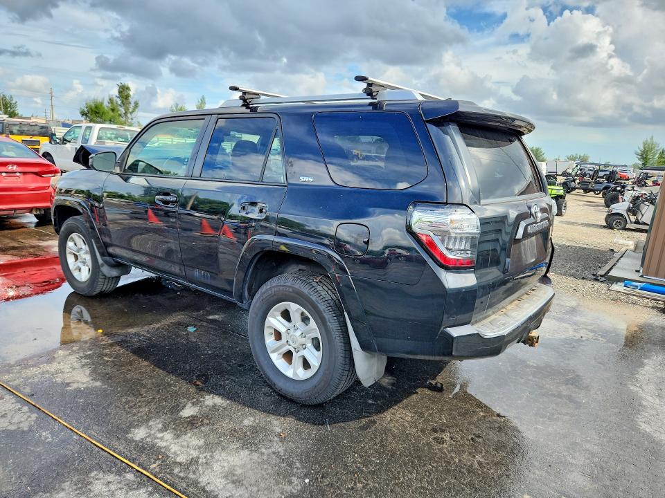 Photo 2 from auction – 2015 TOYOTA 4RUNNER with VIN JTEBU5JR4F5225018