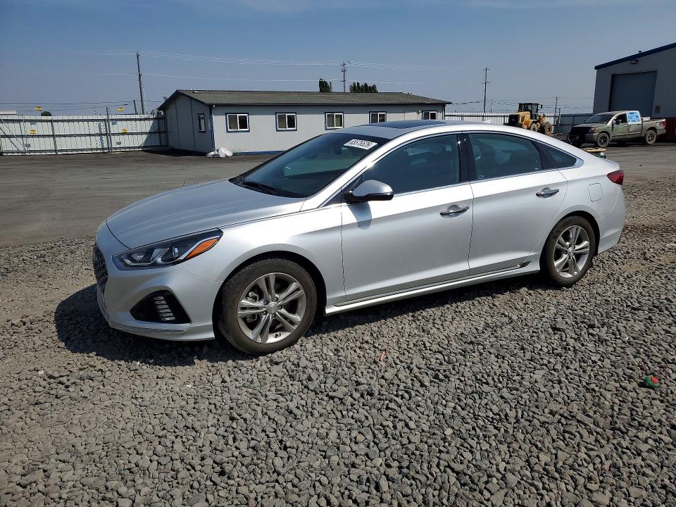 HYUNDAI SONATA 2018 with VIN 5NPE34AF1JH599261 - Photo from auction