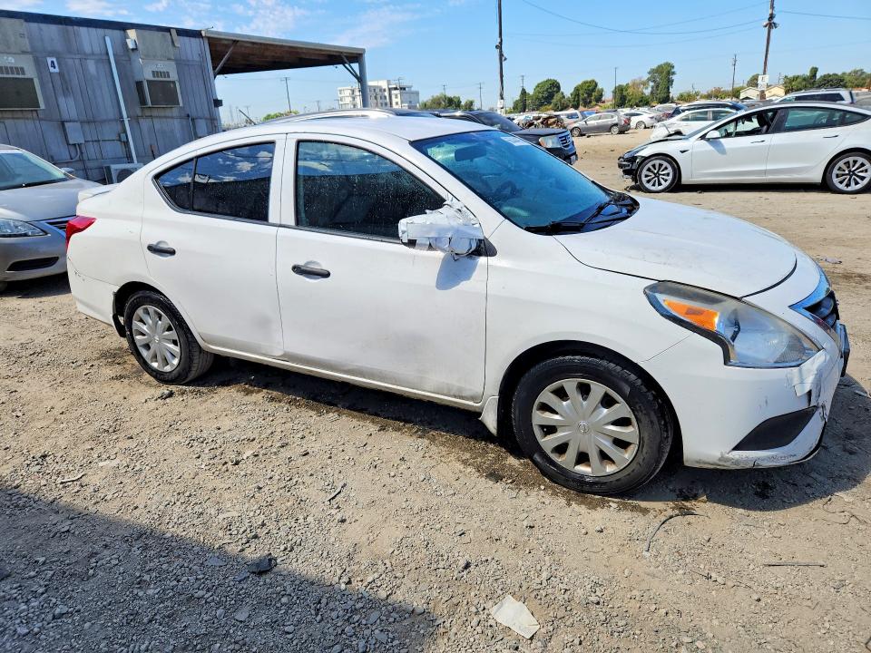 Photo 4 from auction – 2017 NISSAN VERSA with VIN 3N1CN7AP4HL845521