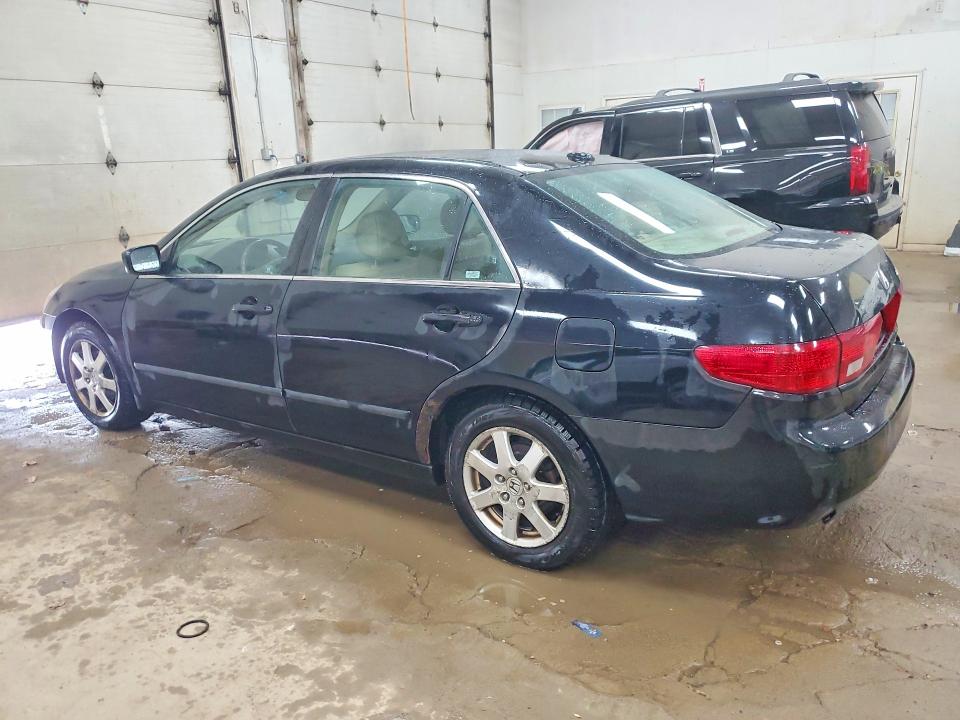Photo 2 from auction – 2005 HONDA ACCORD with VIN 1HGCM66555A071690