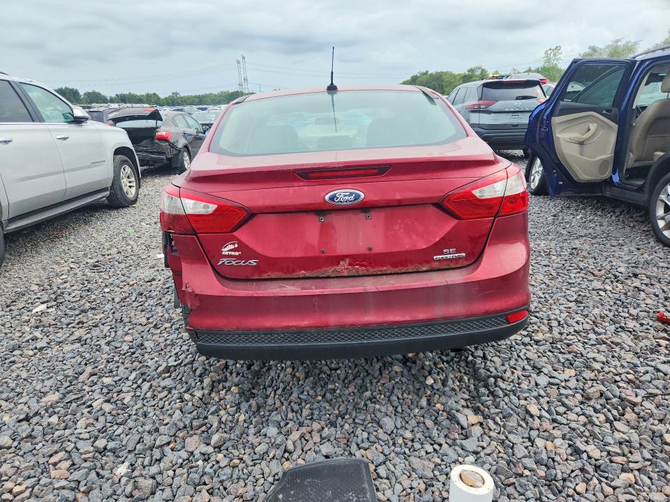 Photo 6 from auction – 2014 FORD FOCUS with VIN 1FADP3F21EL379271