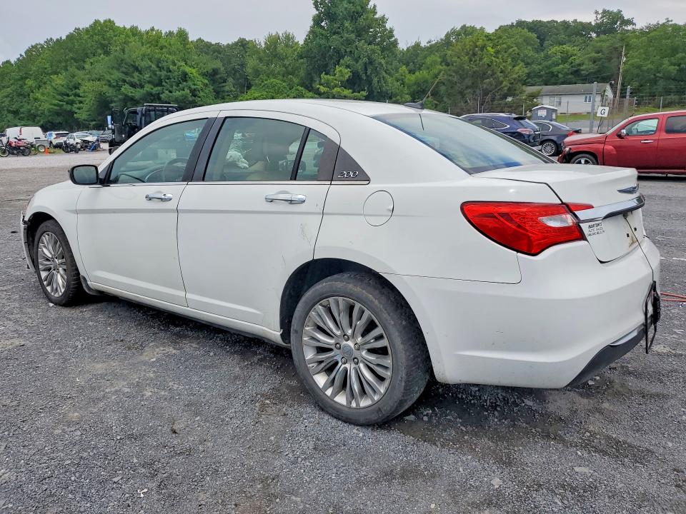 Photo 2 from auction – 2012 CHRYSLER 200 with VIN 1C3CCBCG8CN115627