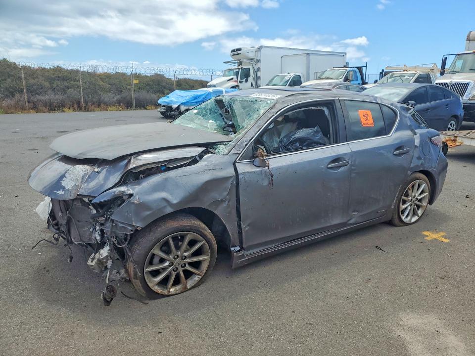 LEXUS CT 2012 with VIN JTHKD5BH8C2103588 - Photo from auction