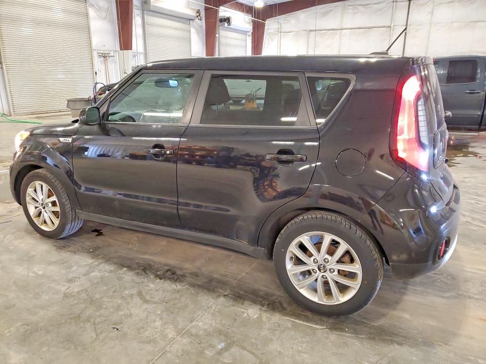 Photo 2 from auction – 2017 KIA SOUL with VIN KNDJP3A55H7466201