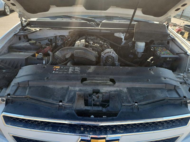 Photo 12 from auction – 2013 CHEVROLET TAHOE with VIN 1GNSCBE02DR255519