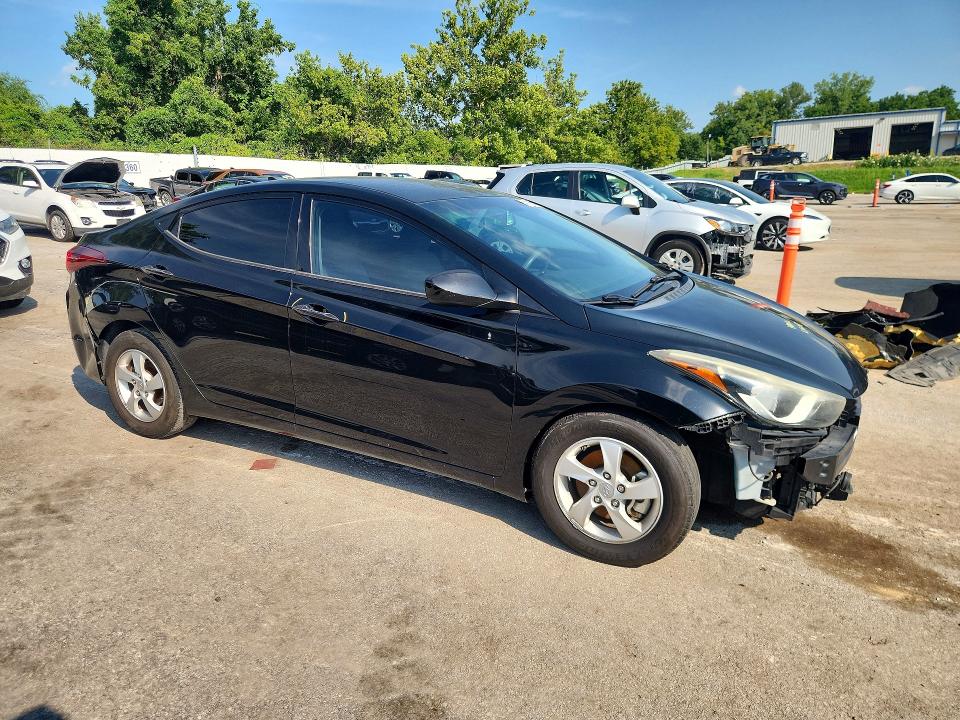 Photo 4 from auction – 2015 HYUNDAI ELANTRA with VIN 5NPDH4AE0FH603831