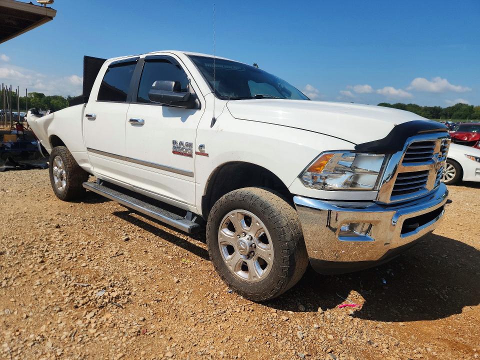 Снимка 4 от търг – 2015 RAM 2500 с VIN 3C6UR5DL1FG521698