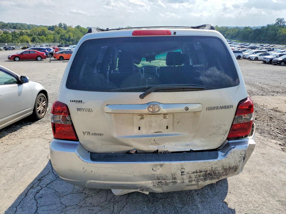Photo 6 from auction – 2005 TOYOTA HIGHLANDER with VIN JTEEP21A450082161