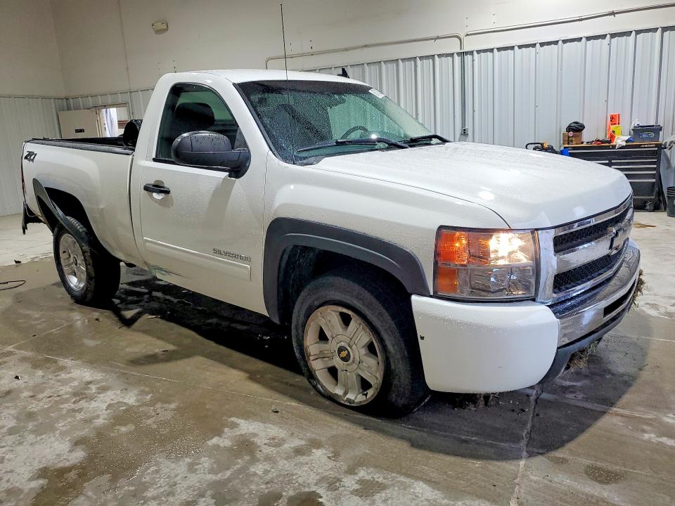 Photo 4 from auction – 2010 CHEVROLET SILVERADO with VIN 1GCPKSE09AZ271116