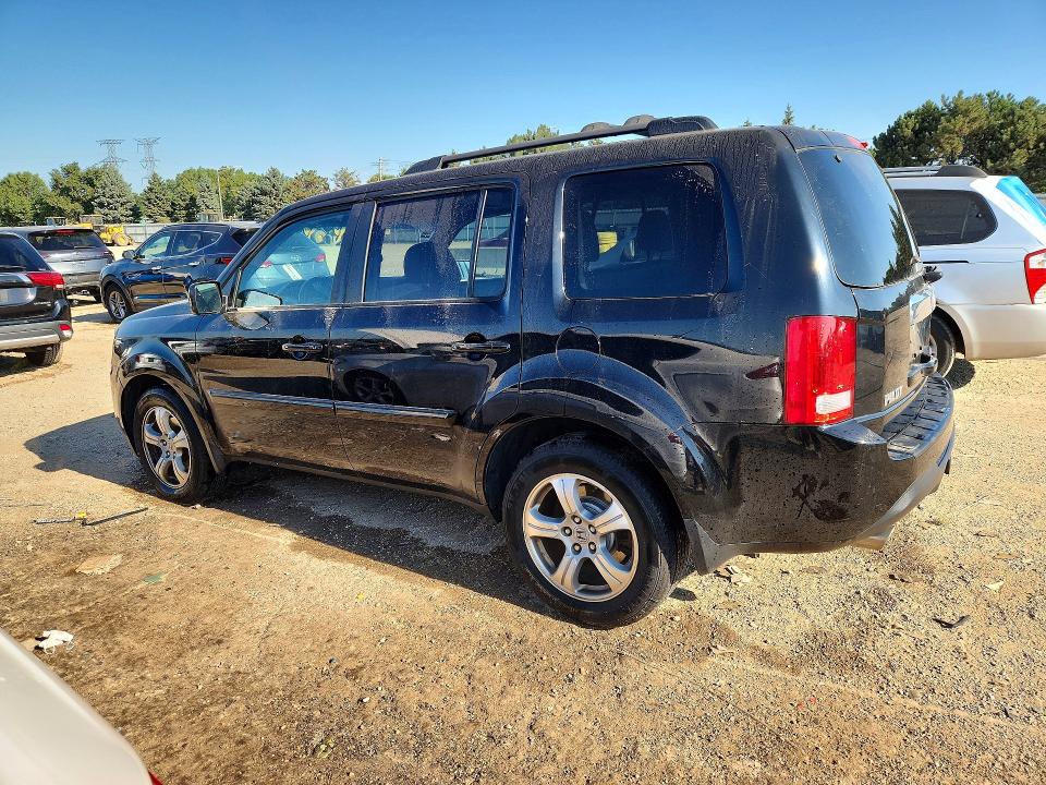Photo 2 from auction – 2015 HONDA PILOT with VIN 5FNYF4H55FB026788
