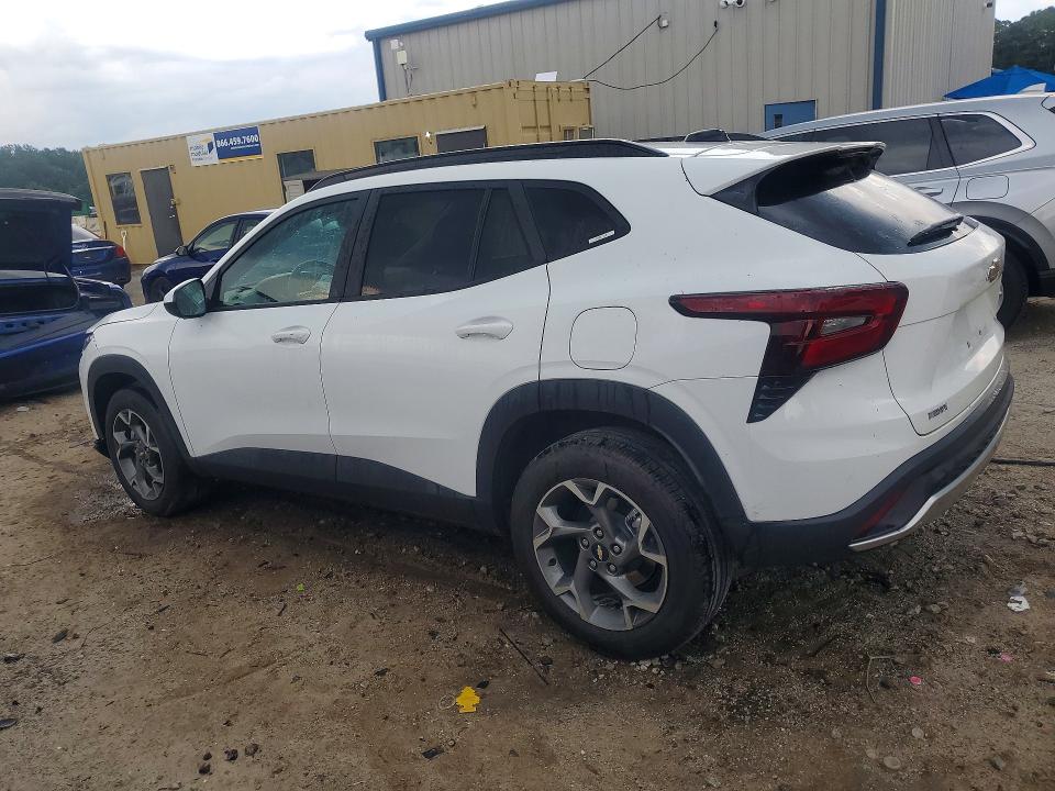 Photo 2 from auction – 2025 CHEVROLET TRAX with VIN KL77LHEP4SC232299