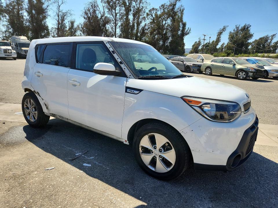 Photo 4 from auction – 2016 KIA SOUL with VIN KNDJN2A24G7272540