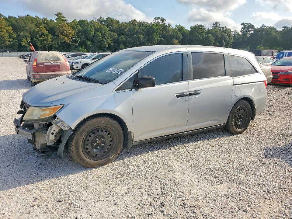 HONDA ODYSSEY 2011 with VIN 5FNRL5H27BB017027 - Photo from auction