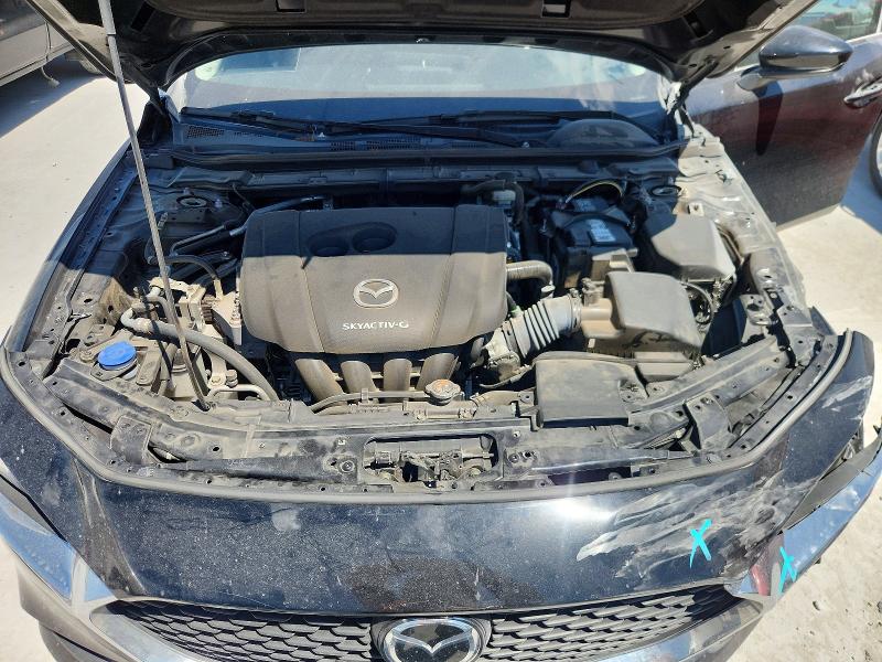Photo 11 from auction – 2021 MAZDA 3 with VIN JM1BPABL5M1318956