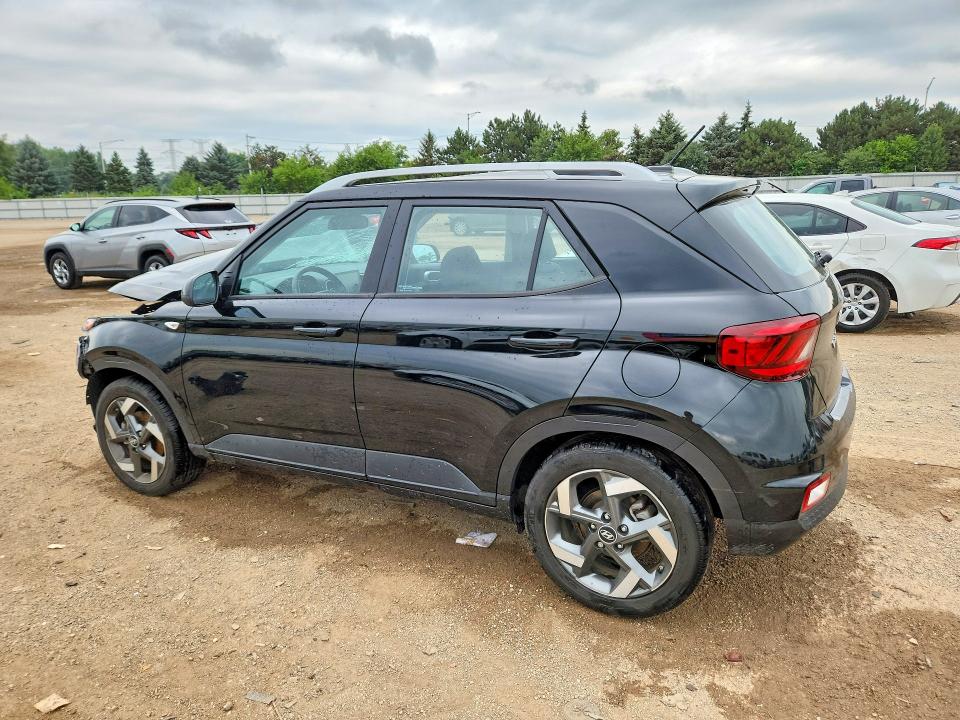 Photo 2 from auction – 2024 HYUNDAI VENUE with VIN KMHRC8A37RU292883