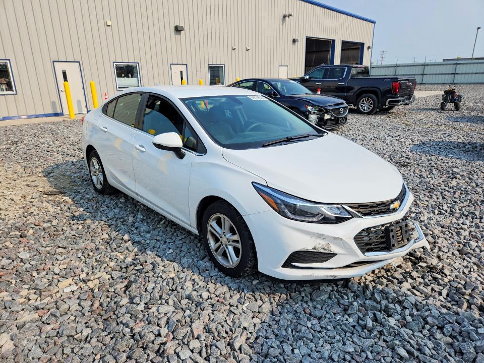 Photo 4 from auction – 2018 CHEVROLET CRUZE with VIN 1G1BE5SM1J7196751