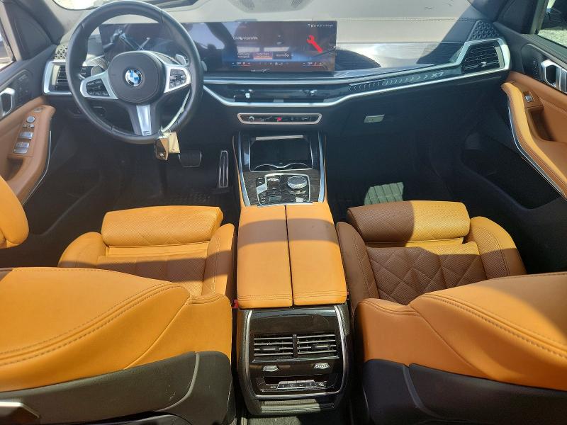 Foto 8 de la subasta – 2024 BMW X7 con VIN 5UX23EM04R9U25297