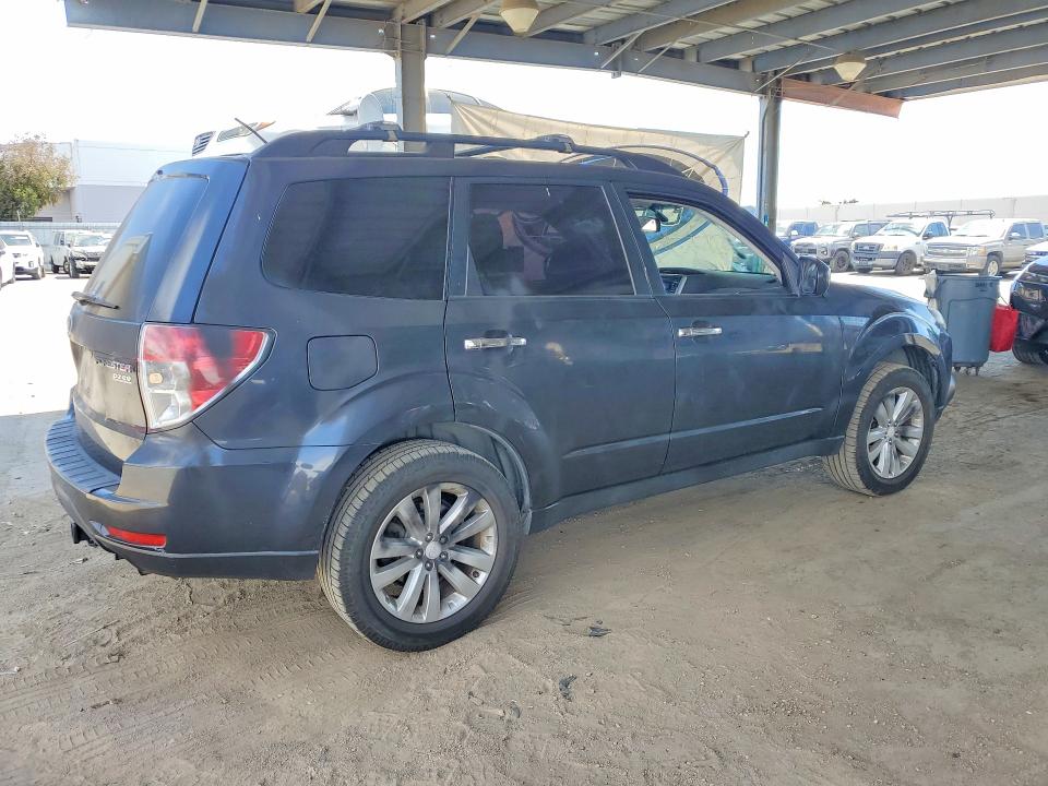 Photo 3 from auction – 2012 SUBARU FORESTER with VIN JF2SHADC4CH462029