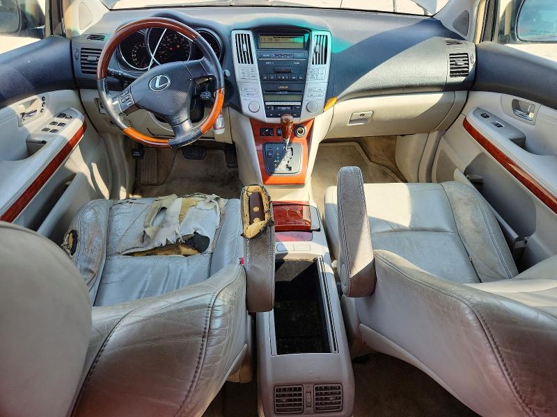 Photo 8 from auction – 2004 LEXUS RX with VIN JTJHA31U540058496