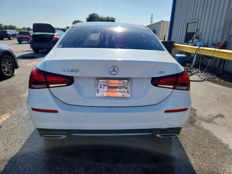 Снимка 6 от търг – 2019 MERCEDES-BENZ A с VIN WDD3G4EB9KW026225