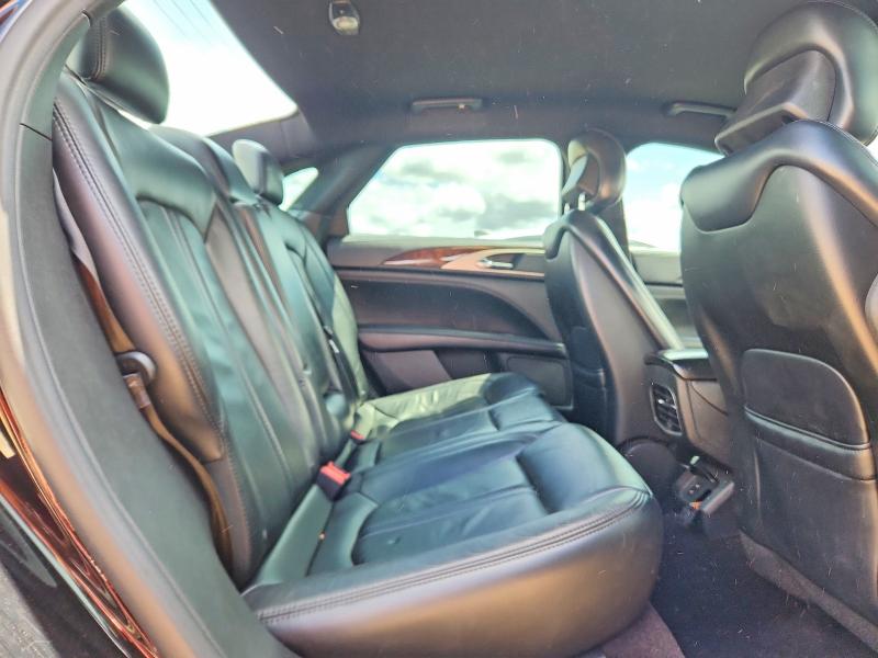 Photo 10 from auction – 2017 LINCOLN MKZ with VIN 3LN6L5C90HR605295