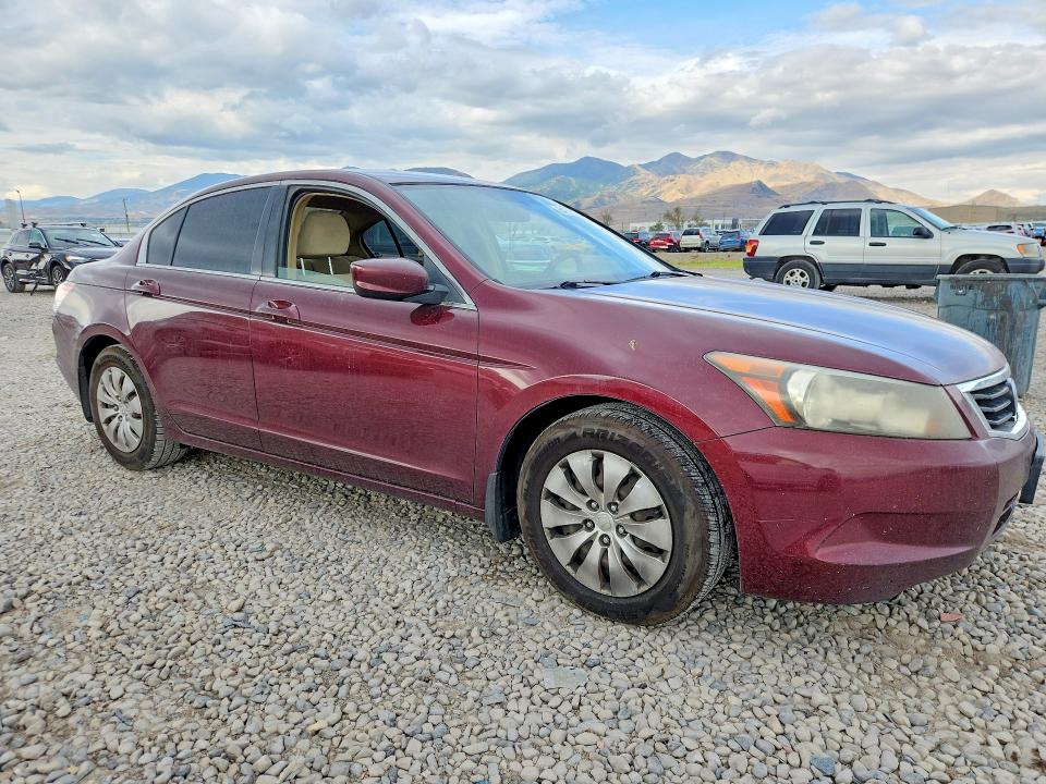 Photo 4 from auction – 2008 HONDA ACCORD with VIN JHMCP26378C033706