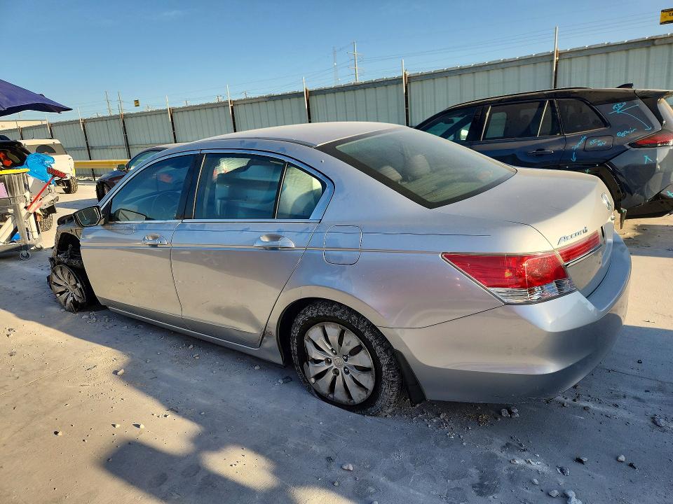 Photo 2 from auction – 2012 HONDA ACCORD with VIN 1HGCP2F38CA133000