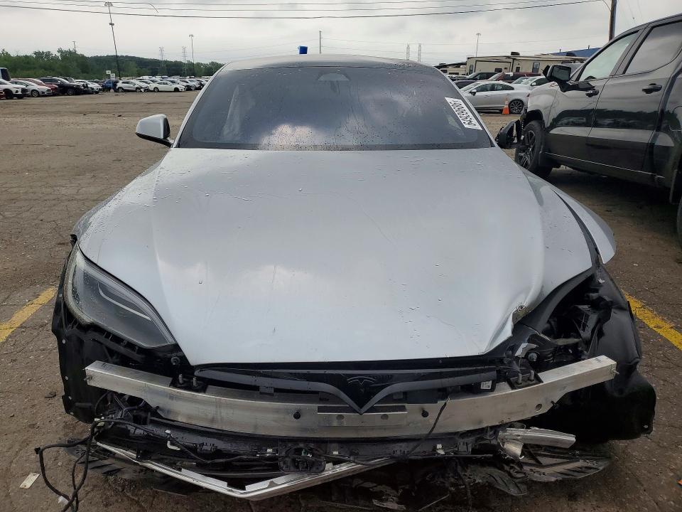 Foto 5 de la subasta – 2026 TESLA MODEL S con VIN 5YJSA1E55TF554088
