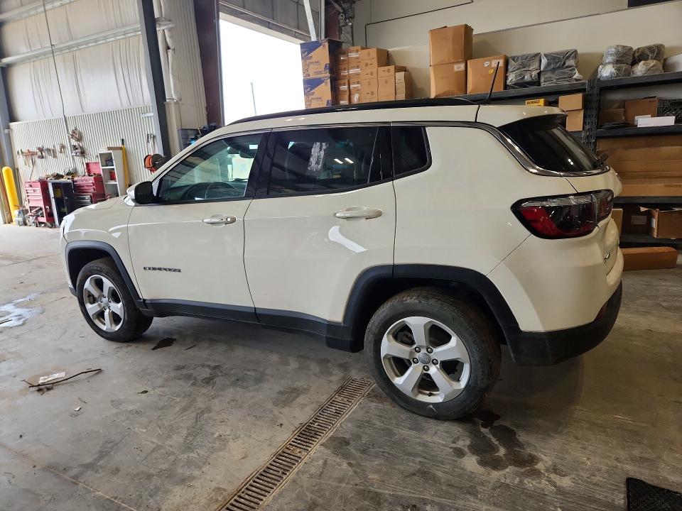 Photo 2 from auction – 2021 JEEP COMPASS with VIN 3C4NJDBB0MT543723