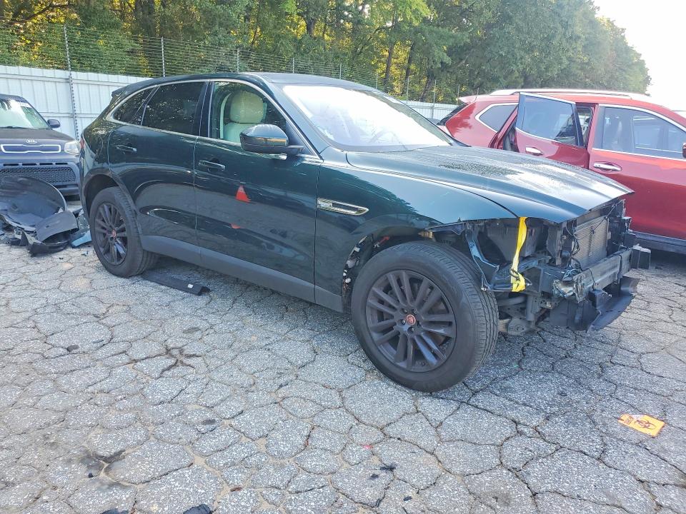 Photo 4 from auction – 2017 JAGUAR F-PACE with VIN SADCK2BV7HA896304