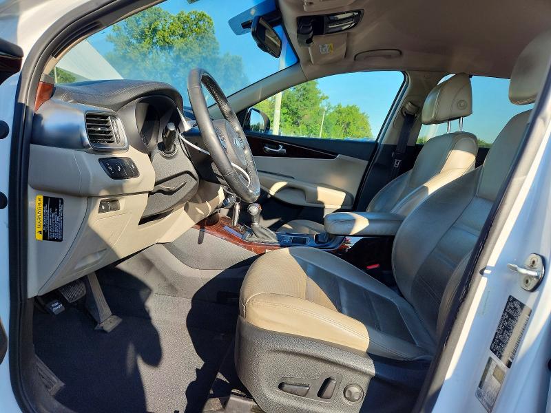 Photo 7 from auction – 2017 KIA SORENTO with VIN 5XYPHDA55HG271487