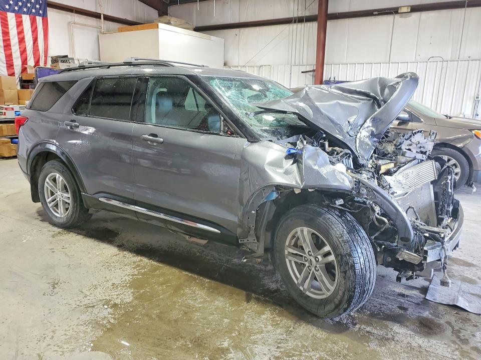 Снимка 4 от търг – 2022 FORD EXPLORER с VIN 1FMSK8DH0NGA54295