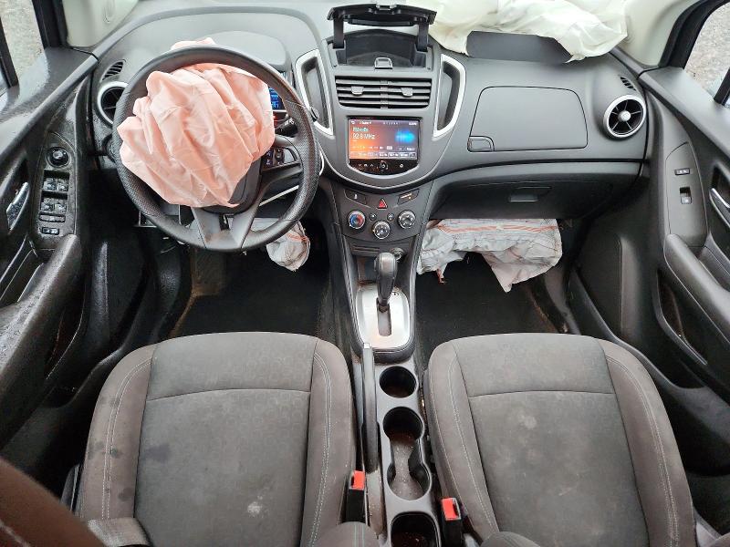 Photo 8 from auction – 2015 CHEVROLET TRAX with VIN KL7CJKSB2FB096874