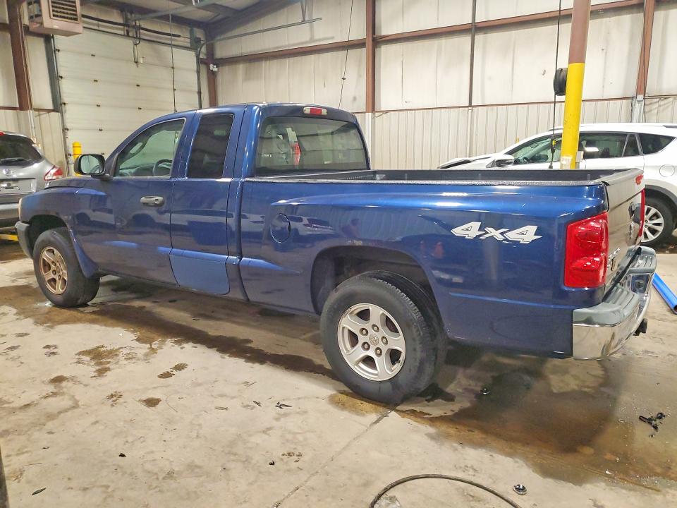 Photo 2 from auction – 2005 DODGE DAKOTA with VIN 1D7HW42N05S236893