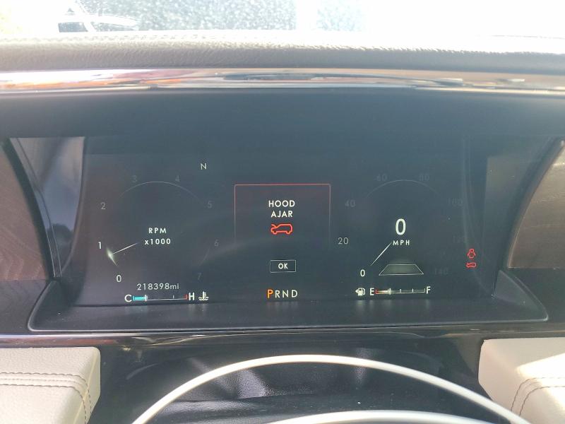 Photo 9 from auction – 2018 LINCOLN NAVIGATOR with VIN 5LMJJ2LT3JEL03645