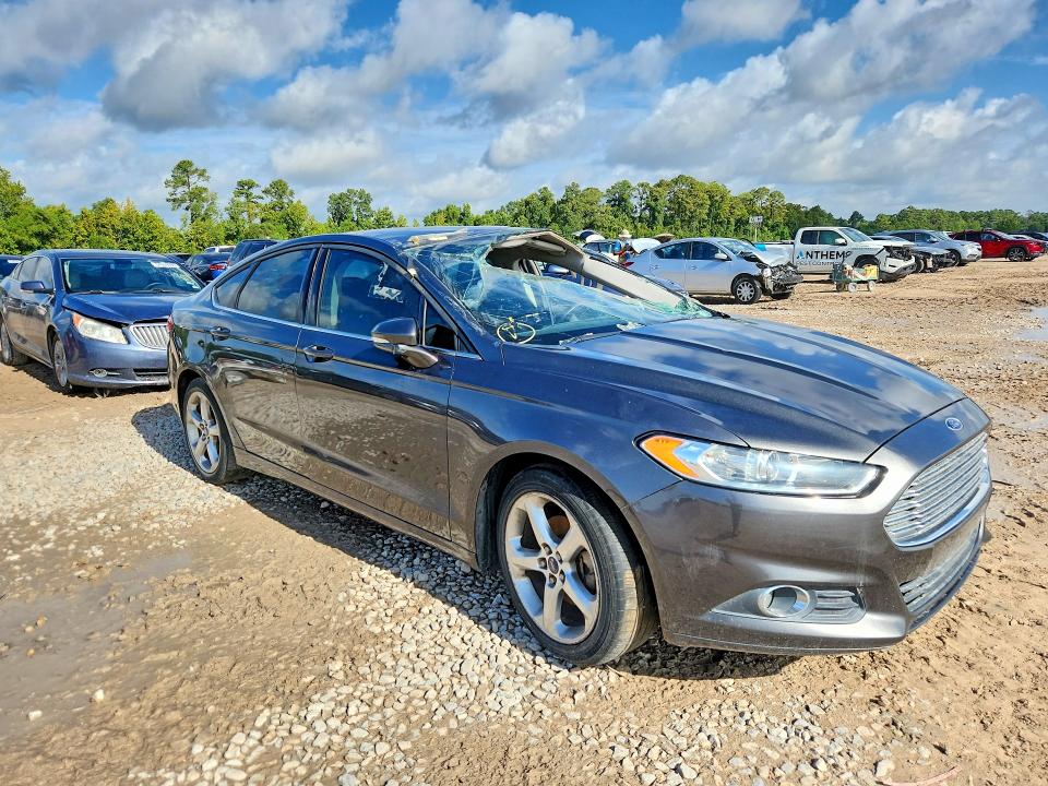 Photo 4 from auction – 2016 FORD FUSION with VIN 3FA6P0HD0GR399098