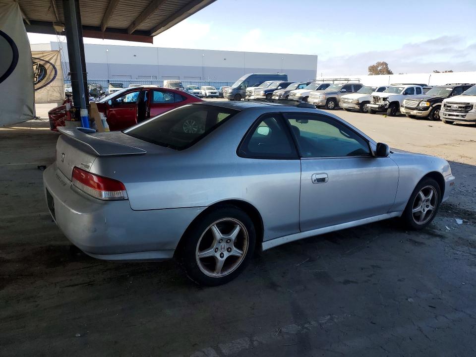 Photo 3 from auction – 2001 HONDA PRELUDE with VIN JHMBB61521C004646