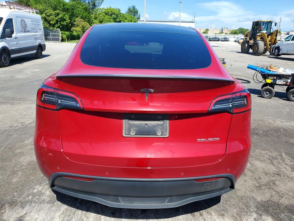 Photo 6 from auction – 2023 TESLA MODEL Y with VIN 7SAYGDEF3PF582905