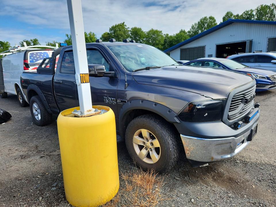 Photo 4 from auction – 2015 RAM 1500 with VIN 1C6RR7FM9FS596844
