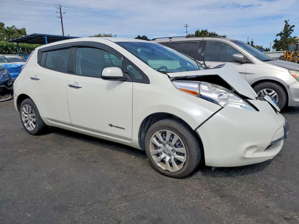 Photo 4 from auction – 2016 NISSAN LEAF with VIN 1N4AZ0CP0GC308786