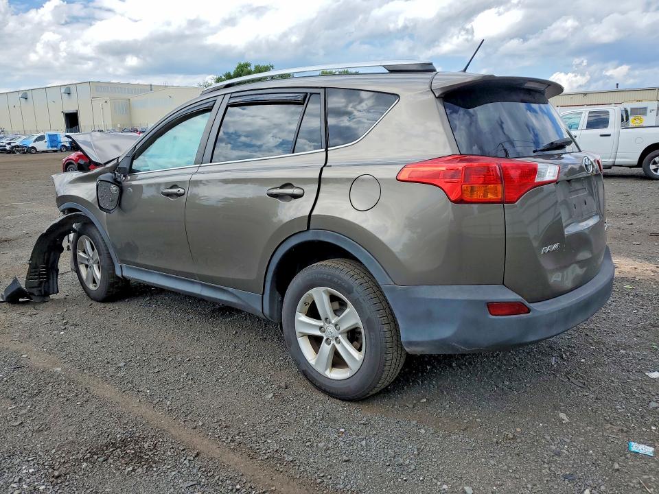 Photo 2 from auction – 2014 TOYOTA RAV4 with VIN 2T3RFREV4EW156124