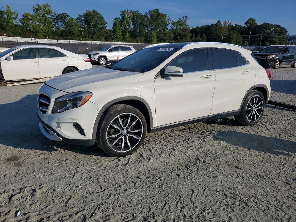 2015 MERCEDES-BENZ GLA - Търг №65652876