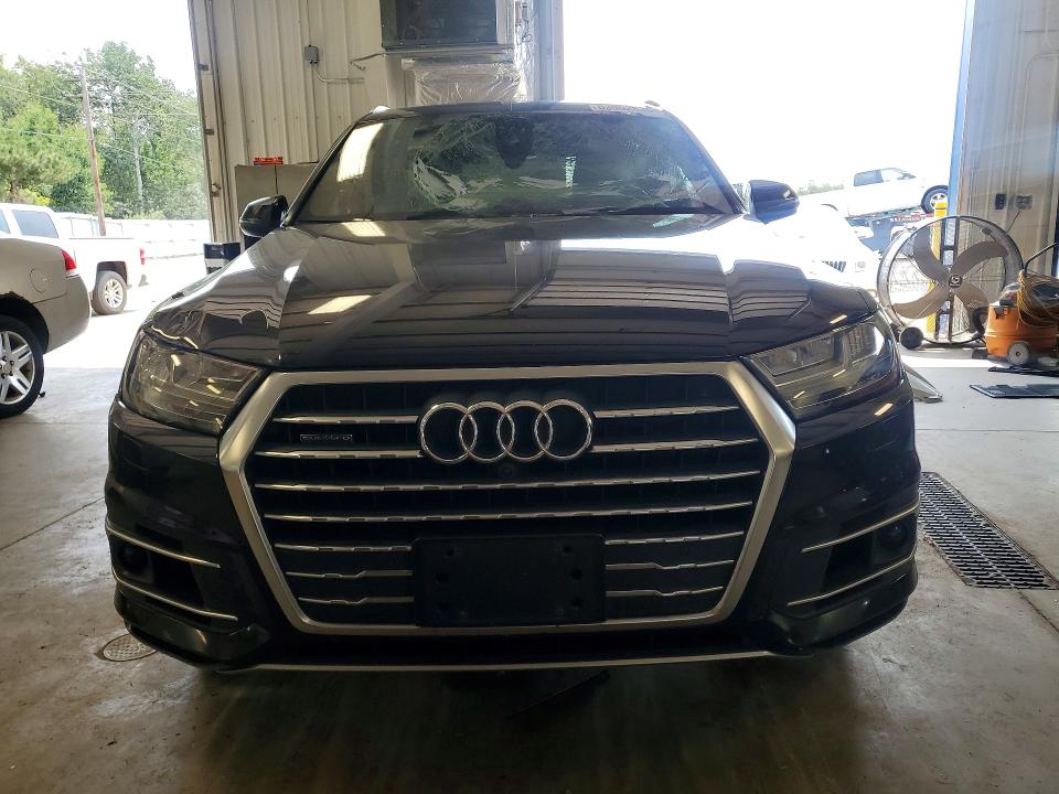 Photo 5 from auction – 2018 AUDI Q7 with VIN WA1VAAF76JD024031