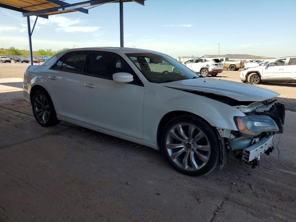 Photo 4 from auction – 2014 CHRYSLER 300 with VIN 2C3CCABT0EH346946