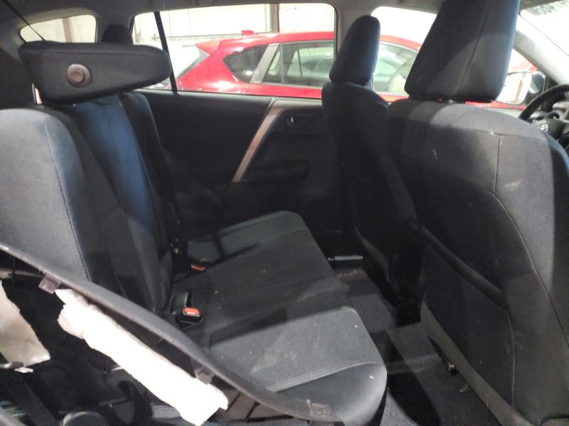 Photo 11 from auction – 2016 TOYOTA RAV4 with VIN 2T3BFREV0GW520074