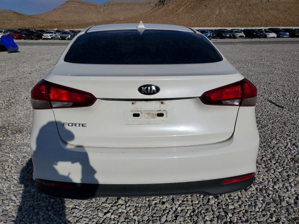 Photo 6 from auction – 2018 KIA FORTE with VIN 3KPFL4A75JE224703