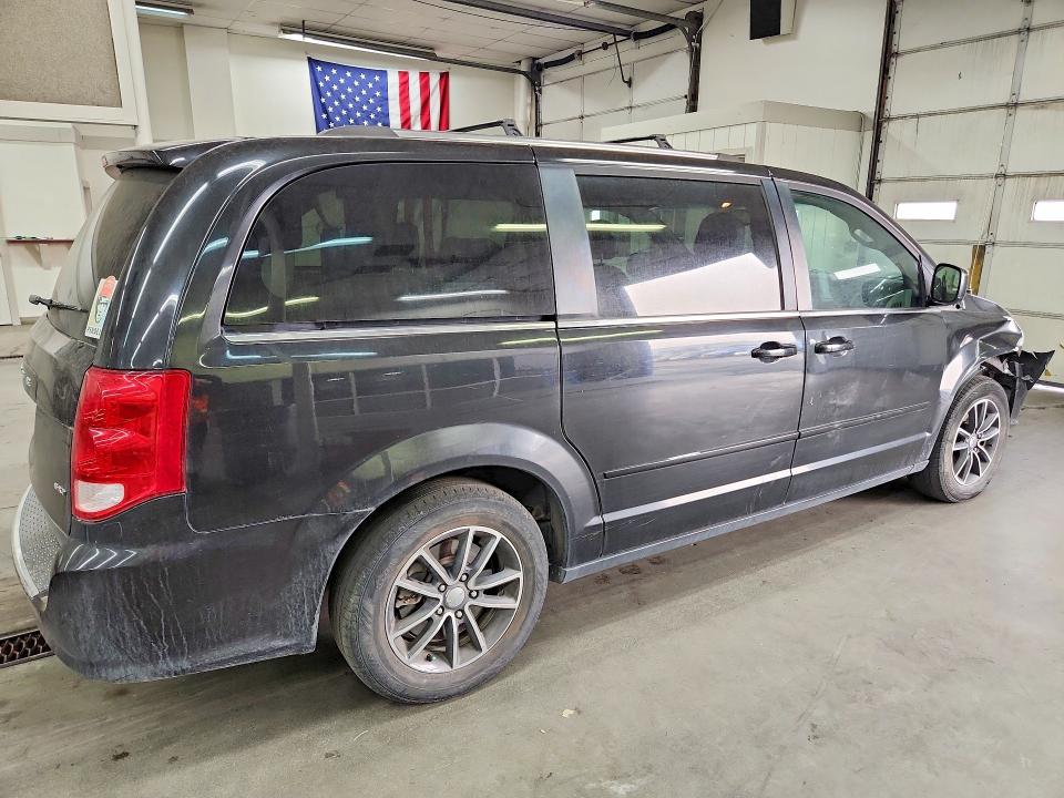 Photo 3 from auction – 2017 DODGE GRAND CARAVAN with VIN 2C4RDGCG1HR664502