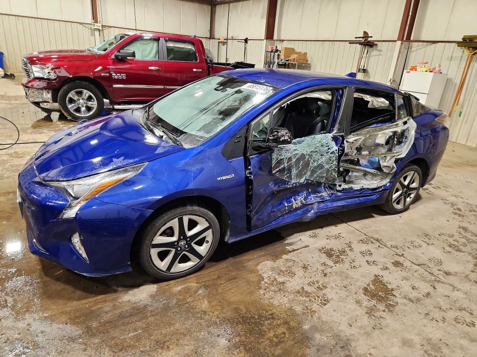 2016 TOYOTA PRIUS - Търг №65815176