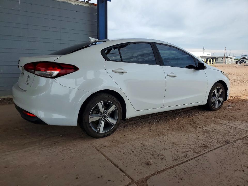 Photo 3 from auction – 2018 KIA FORTE with VIN 3KPFL4A78JE213727