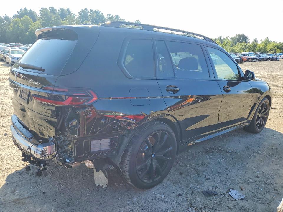Photo 3 from auction – 2026 BMW X7 with VIN 5UX23EM00T9152754